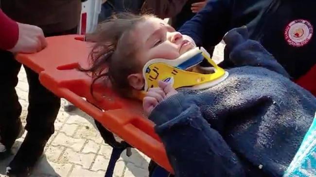 土耳其女子获救后转天不幸离世 救援队员强忍泪水互相安慰-第2张图片-9158手机教程网