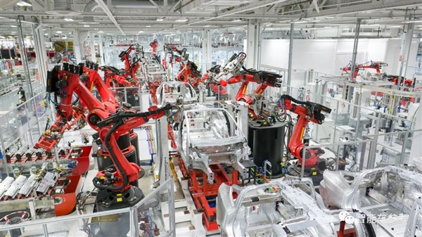 全新Model Y方向盘脱落!特斯拉同意换车:但拒承认车辆有缺陷-第11张图片-9158手机教程网 全新Model Y方向盘脱落!特斯拉同意换车:但拒承认车辆有缺陷-第11张图片-9158手机教程网