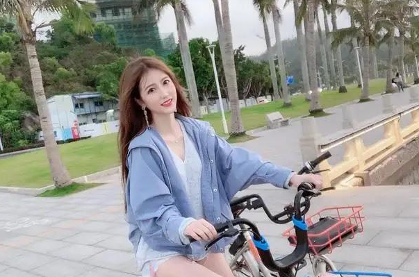 抖音服装号什么类型最火-第1张图片-9158手机教程网