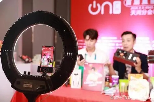 主播直播互动的6大方式-第1张图片-9158手机教程网